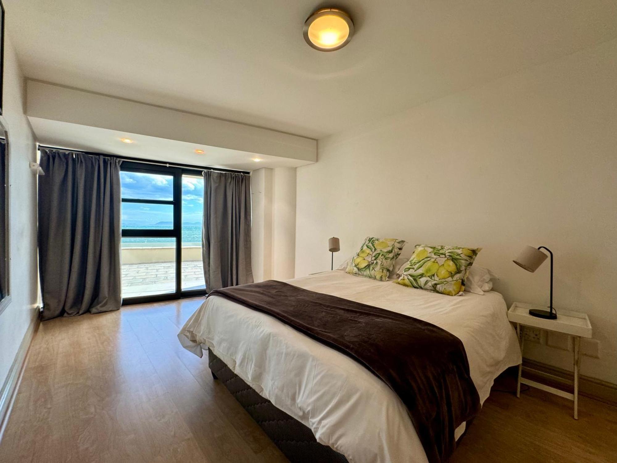 Loddey'S Self Catering Apartments - By Beach Collection Strand Ngoại thất bức ảnh