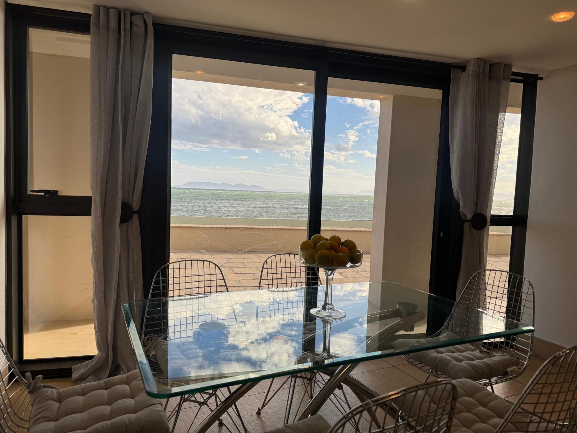 Loddey'S Self Catering Apartments - By Beach Collection Strand Ngoại thất bức ảnh
