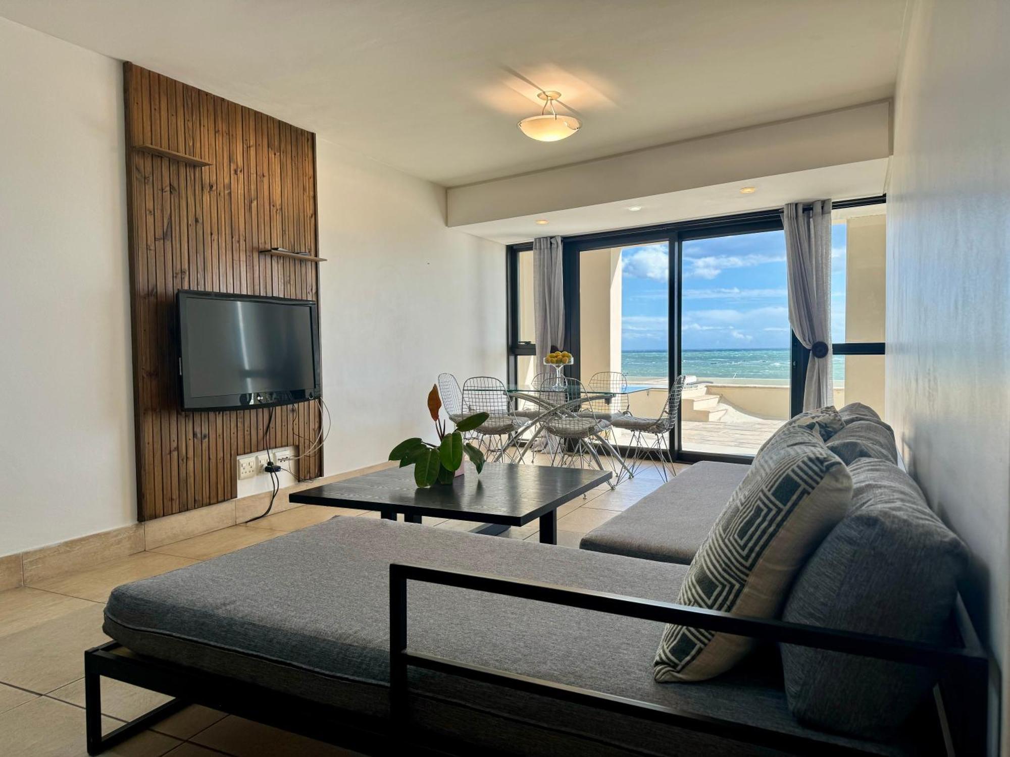 Loddey'S Self Catering Apartments - By Beach Collection Strand Ngoại thất bức ảnh