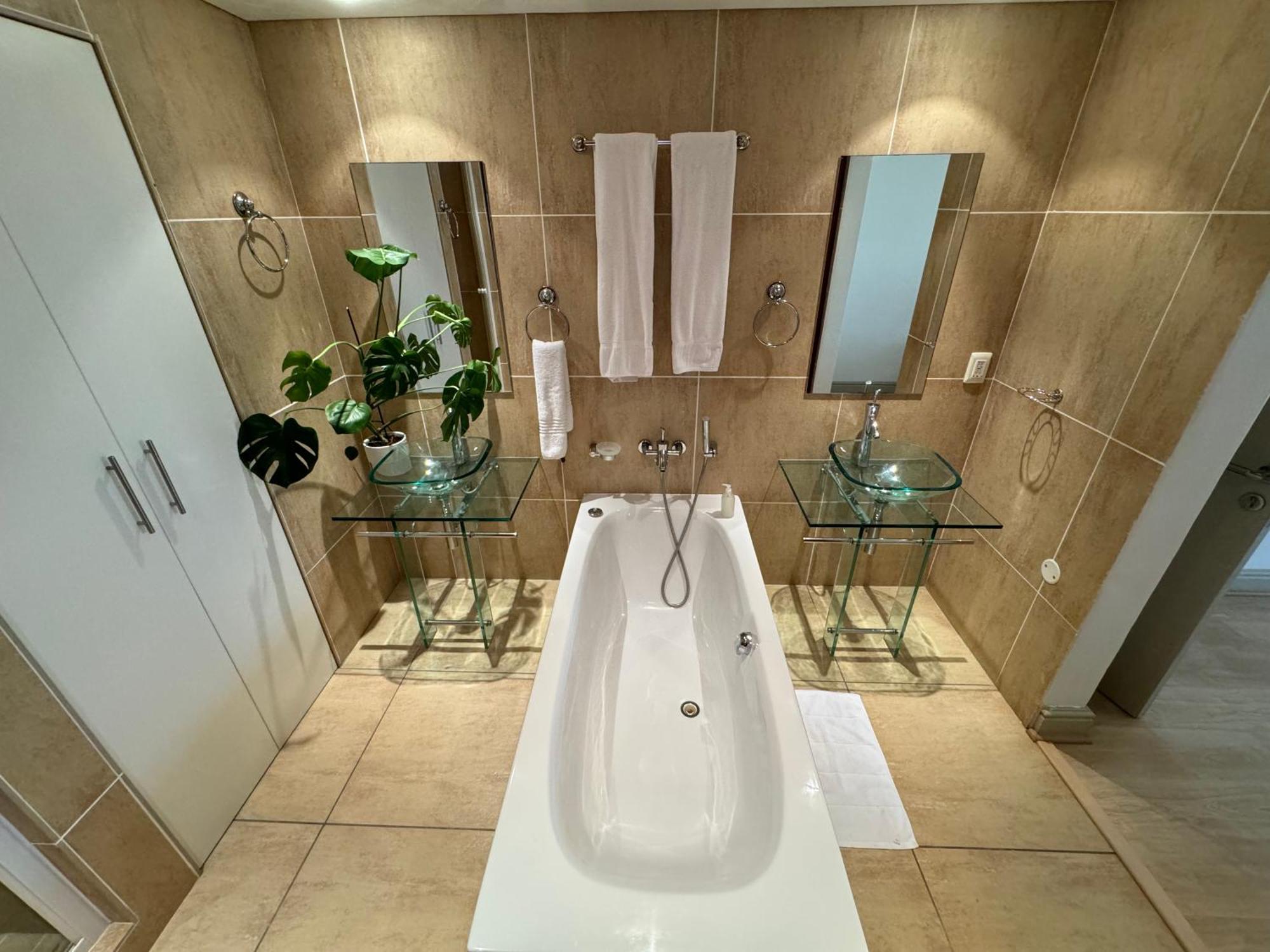 Loddey'S Self Catering Apartments - By Beach Collection Strand Ngoại thất bức ảnh